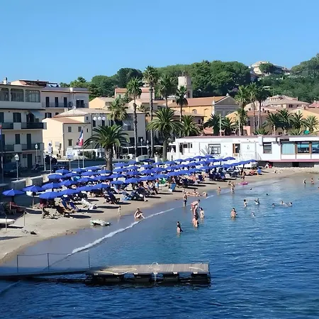 Cavour *